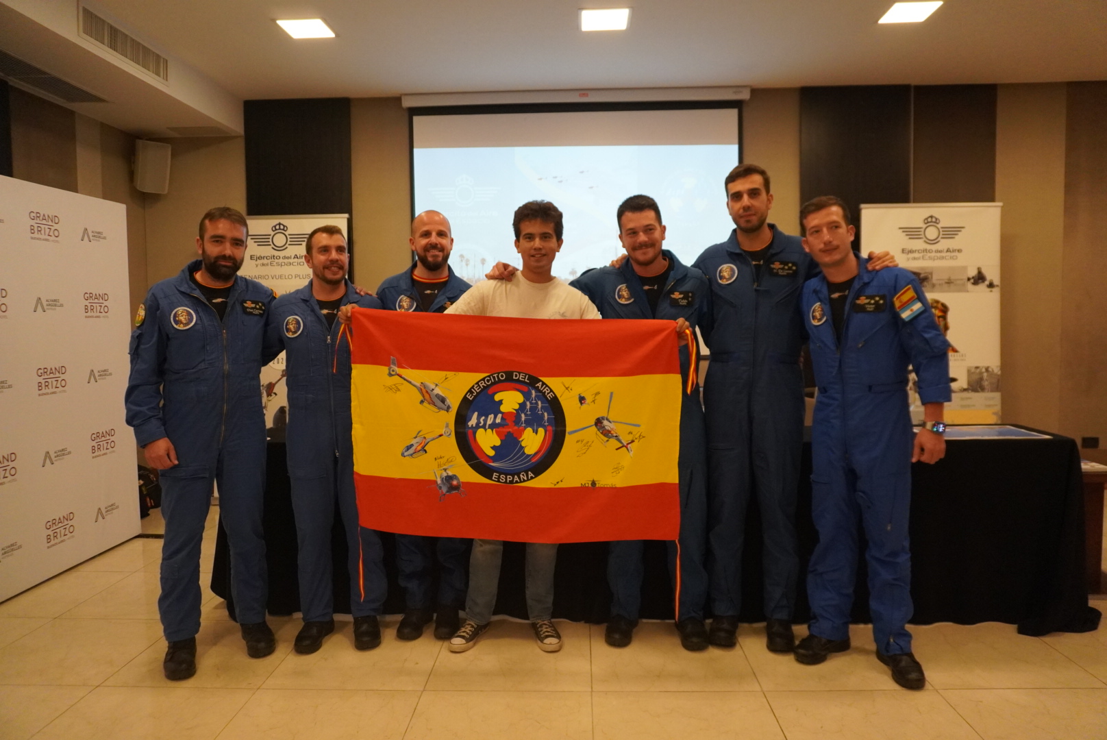 La Patrulla ASPA en Argentina: helicópteros, historia y el legado del Plus Ultra